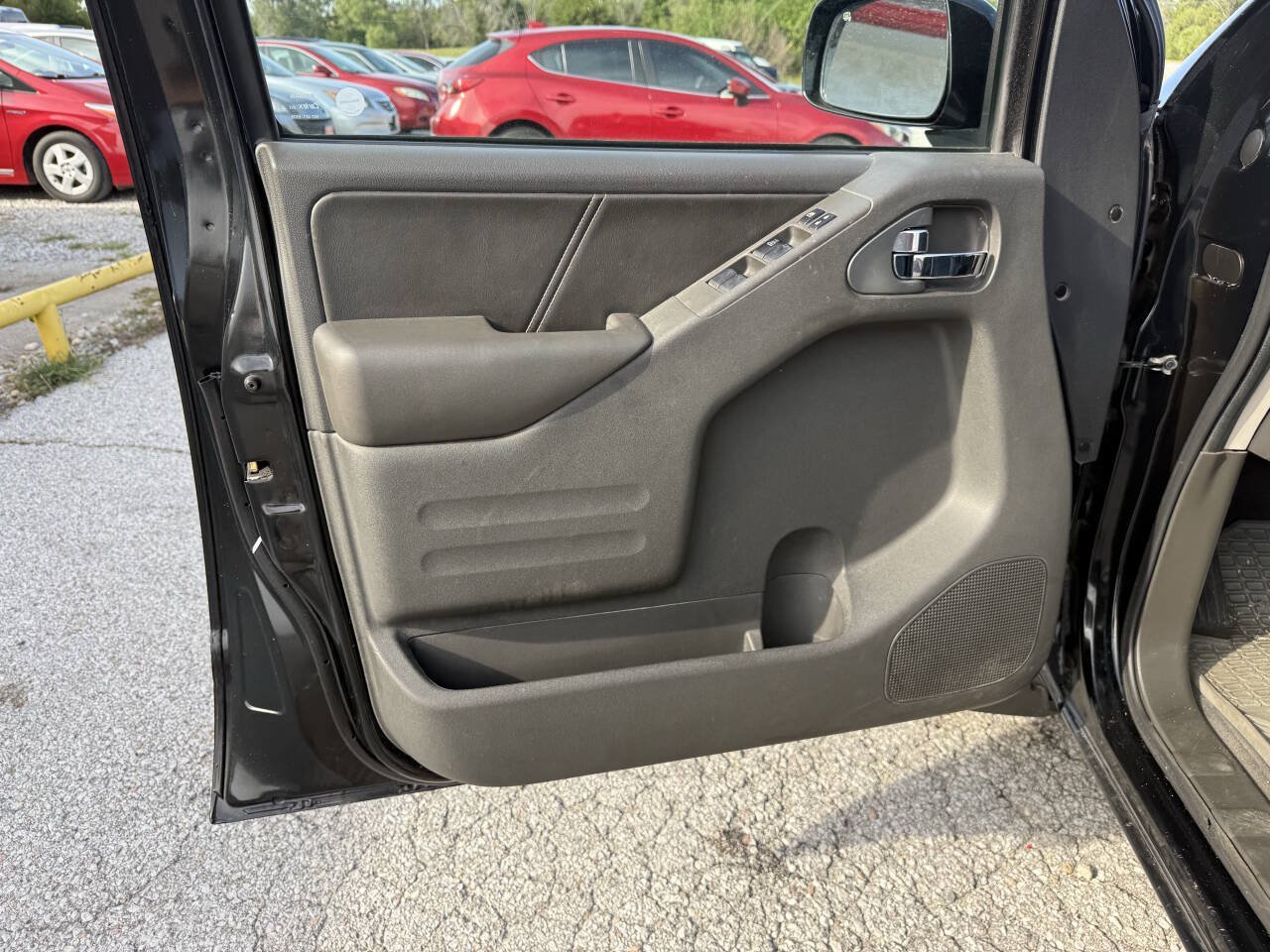 Used 2019 Nissan Frontier PRO-4X w/ Pro-4x Luxury Package AWD/4WD image 17