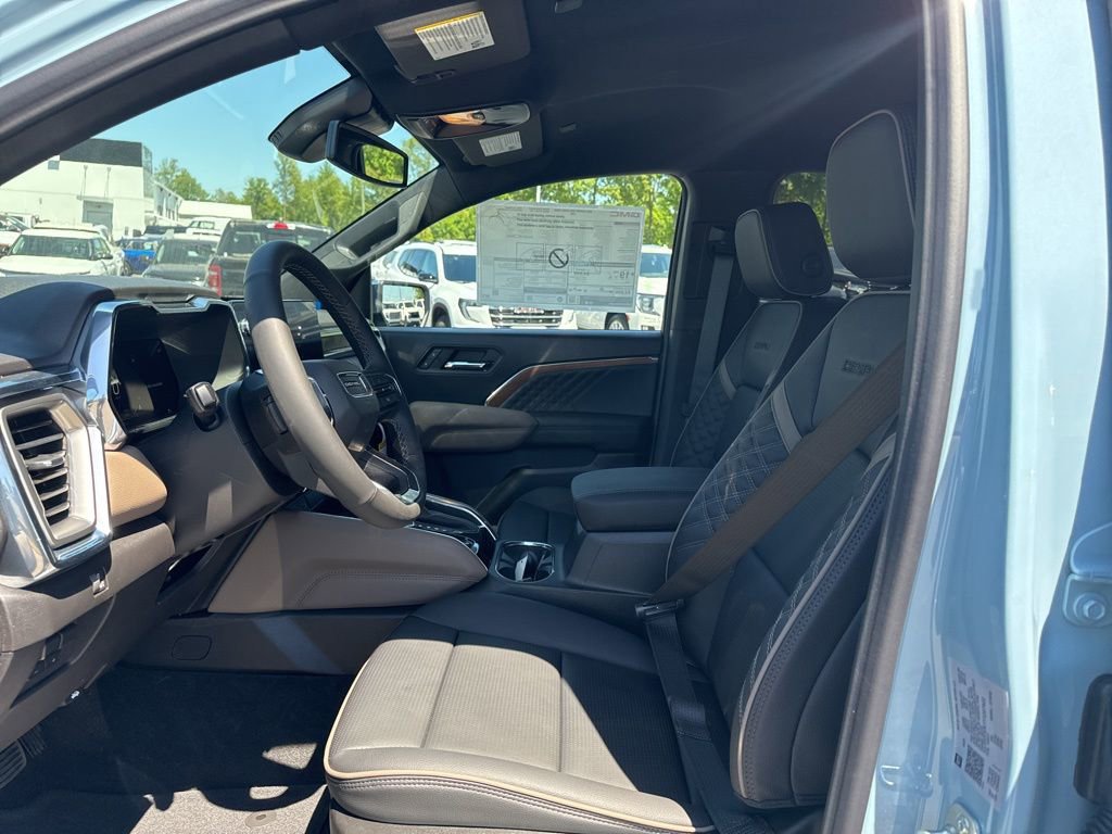 New 2026 GMC Canyon Denali AWD/4WD image 9