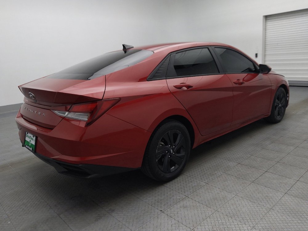 Used 2023 Hyundai Elantra SEL image 10