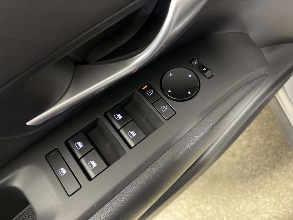 Certified 2025 Hyundai Tucson SEL AWD/4WD image 18