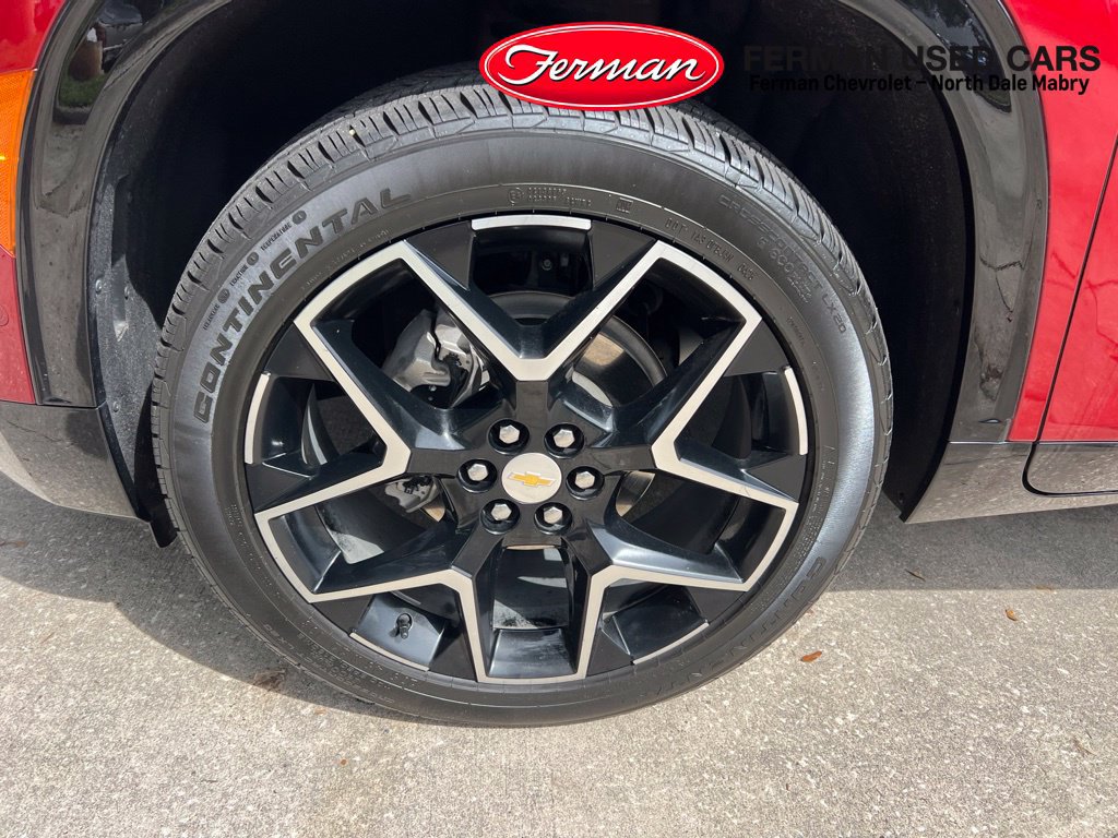 Used 2025 Chevrolet Traverse High Country AWD/4WD image 12