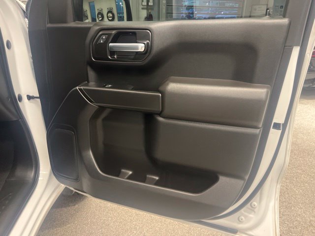 Used 2022 Chevrolet Silverado 1500 Custom Trail Boss AWD/4WD image 13