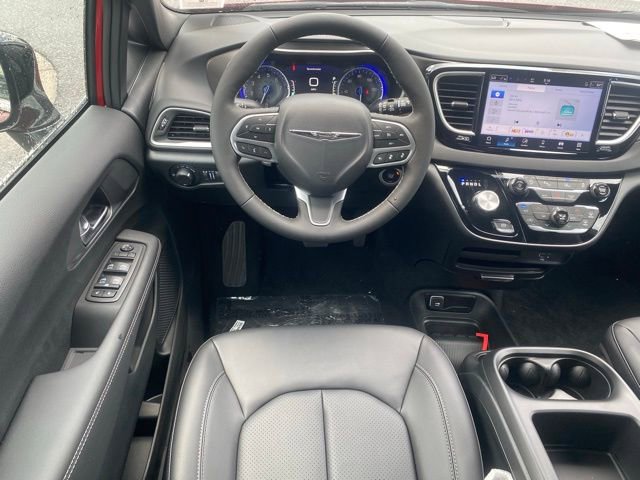 New 2026 Chrysler Voyager LX image 36