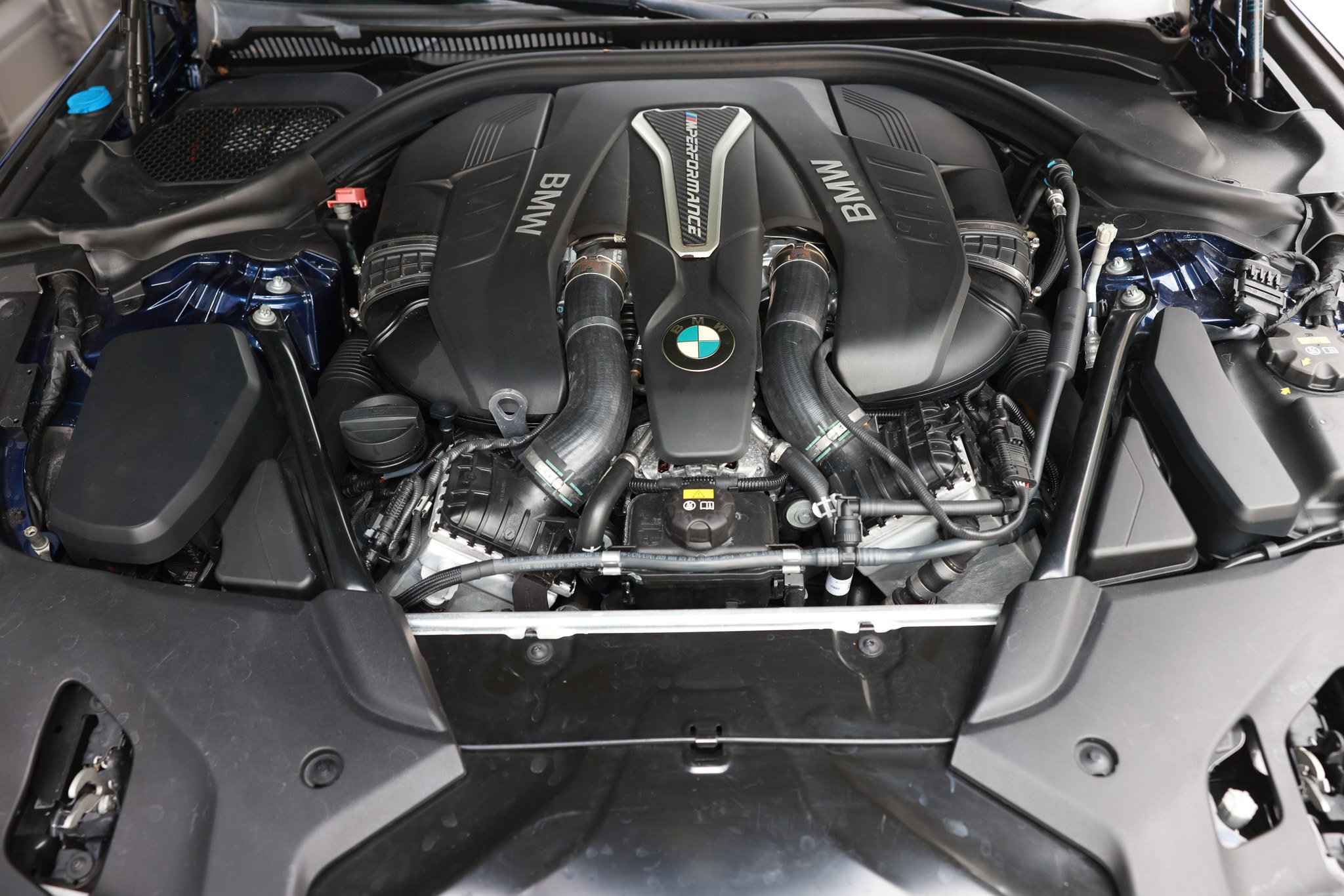 Used 2018 BMW M550i xDrive image 24