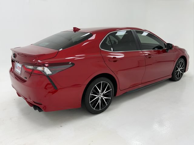Used 2024 Toyota Camry SE w/ Convenience Package FWD image 41