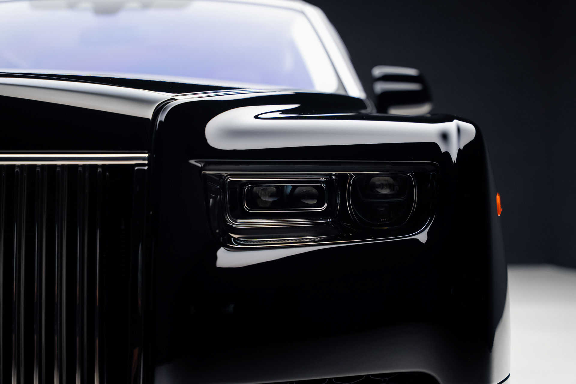 Used 2024 Rolls-Royce Phantom Extended Wheelbase RWD image 11
