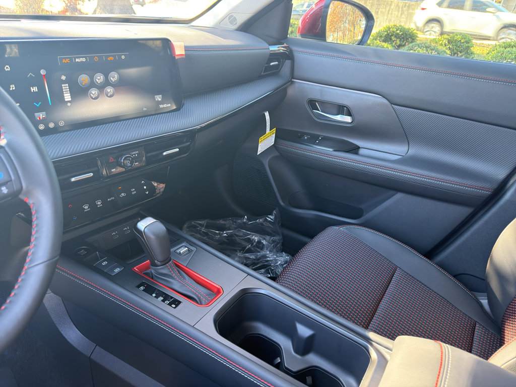 New 2026 Nissan Kicks SR w/ Cold Weather Package image 23