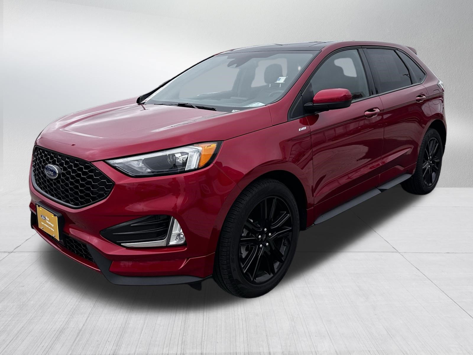 Certified 2023 Ford Edge ST-Line w/ Class II Trailer Tow Package AWD/4WD image 3