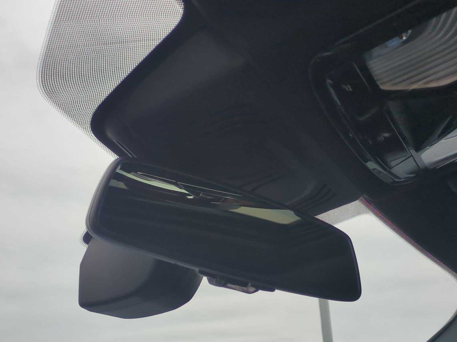 Certified 2026 BMW 330i Sedan w/ M Sport Package image 25