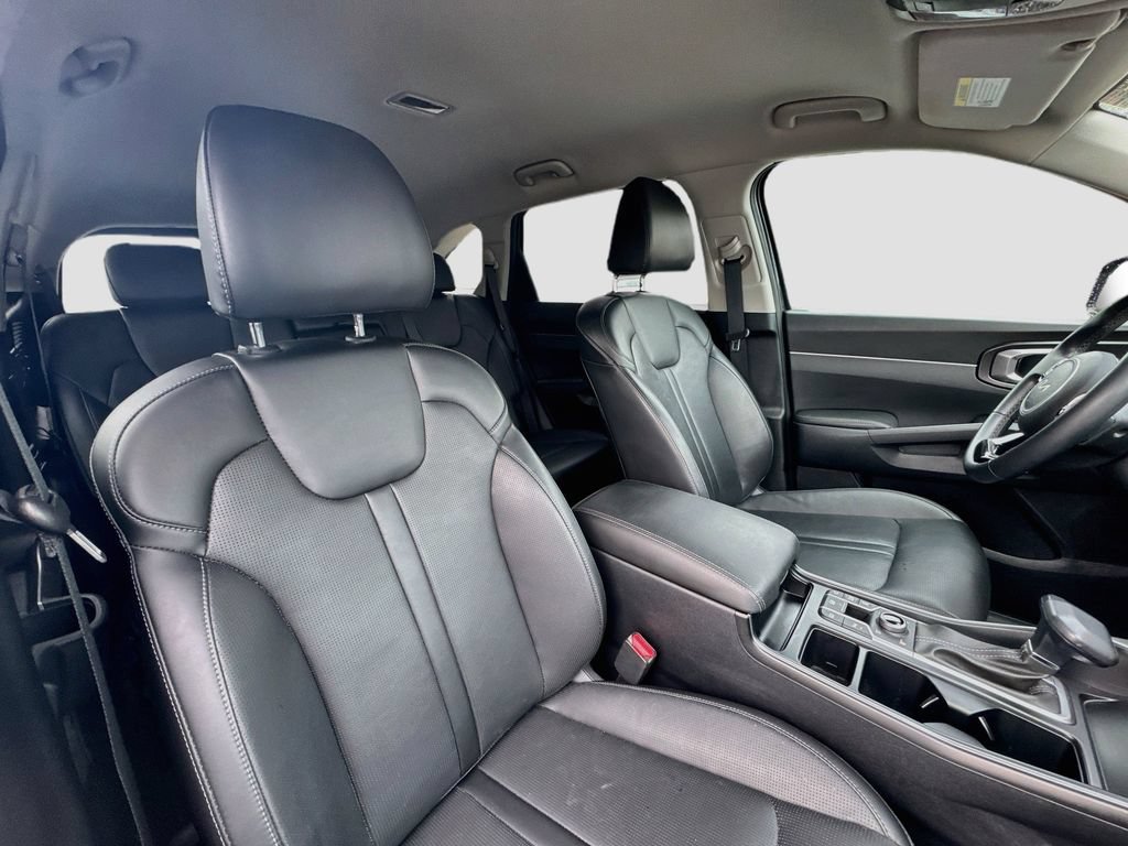 Certified 2025 Kia Sorento S AWD/4WD image 28