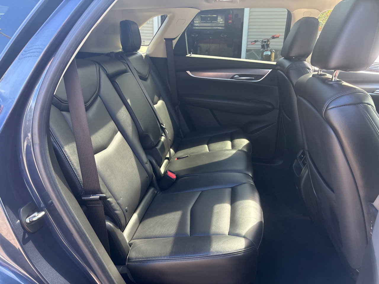 Used 2018 Cadillac XT5 Luxury w/ Driver Awareness Package image 14