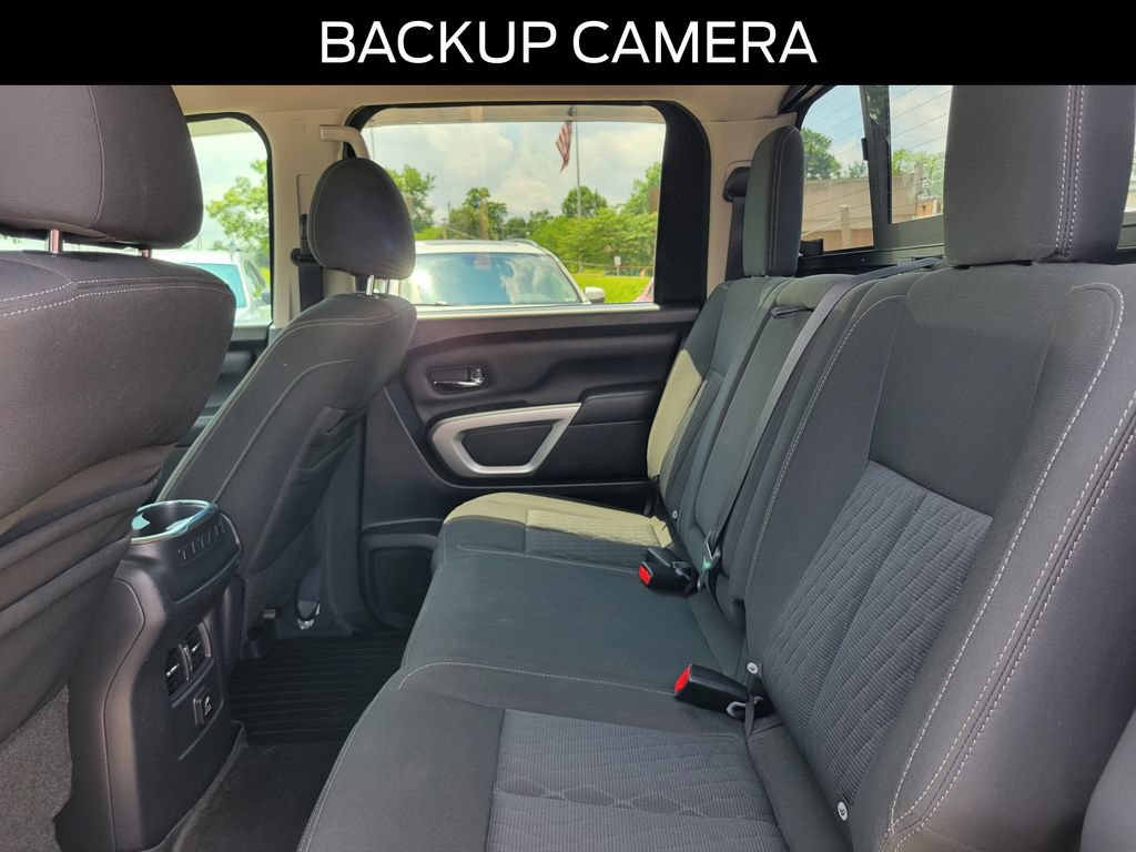 Used 2017 Nissan Titan SV AWD/4WD image 11