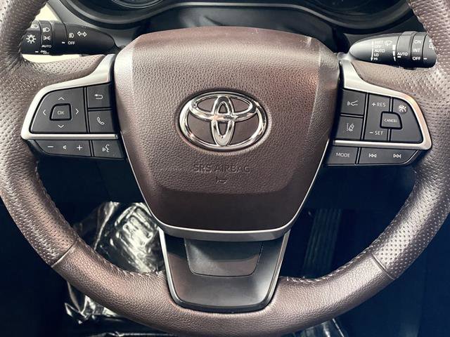 Certified 2023 Toyota Sienna Platinum image 14