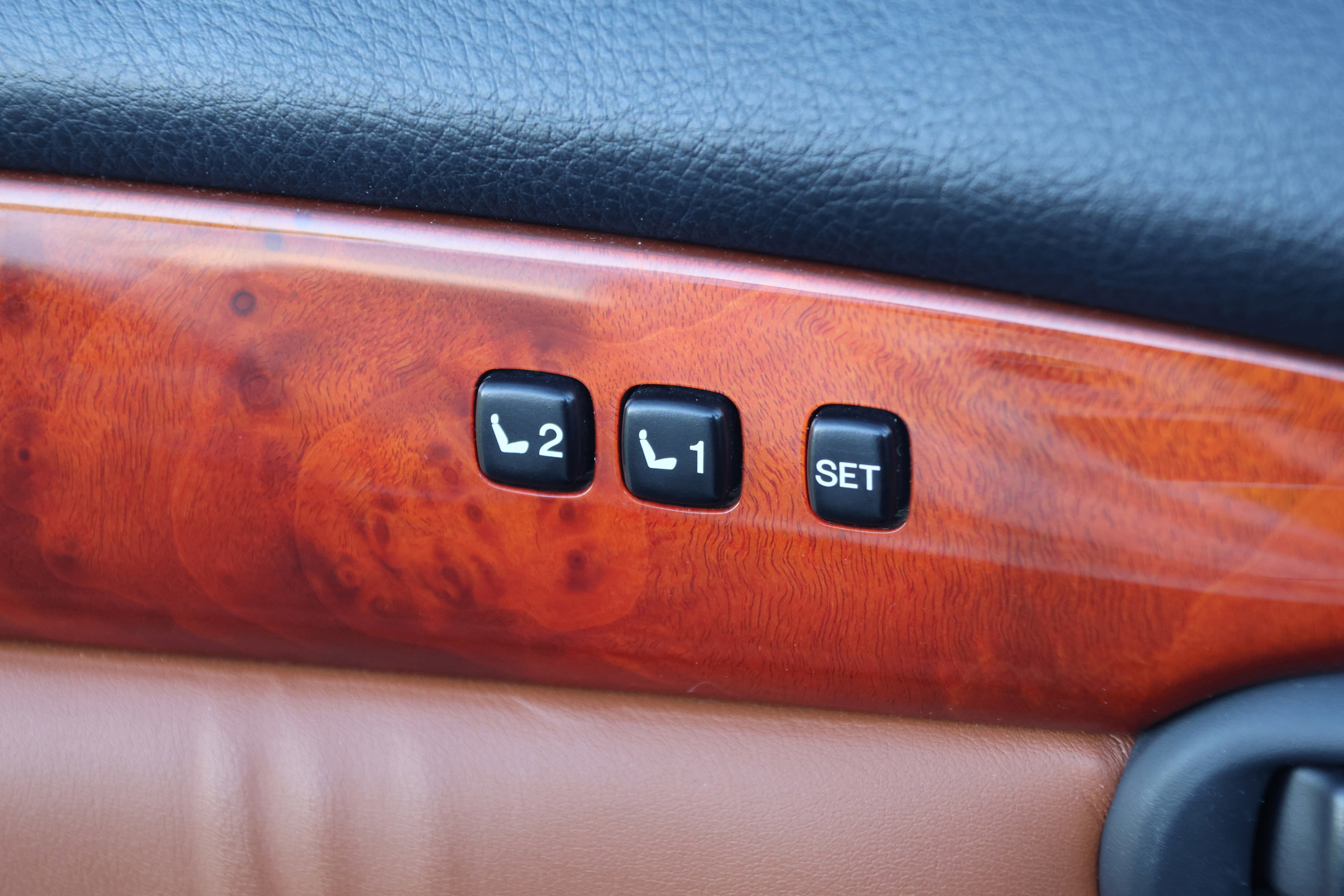 Used 2003 Lexus SC 430 Convertible RWD image 13