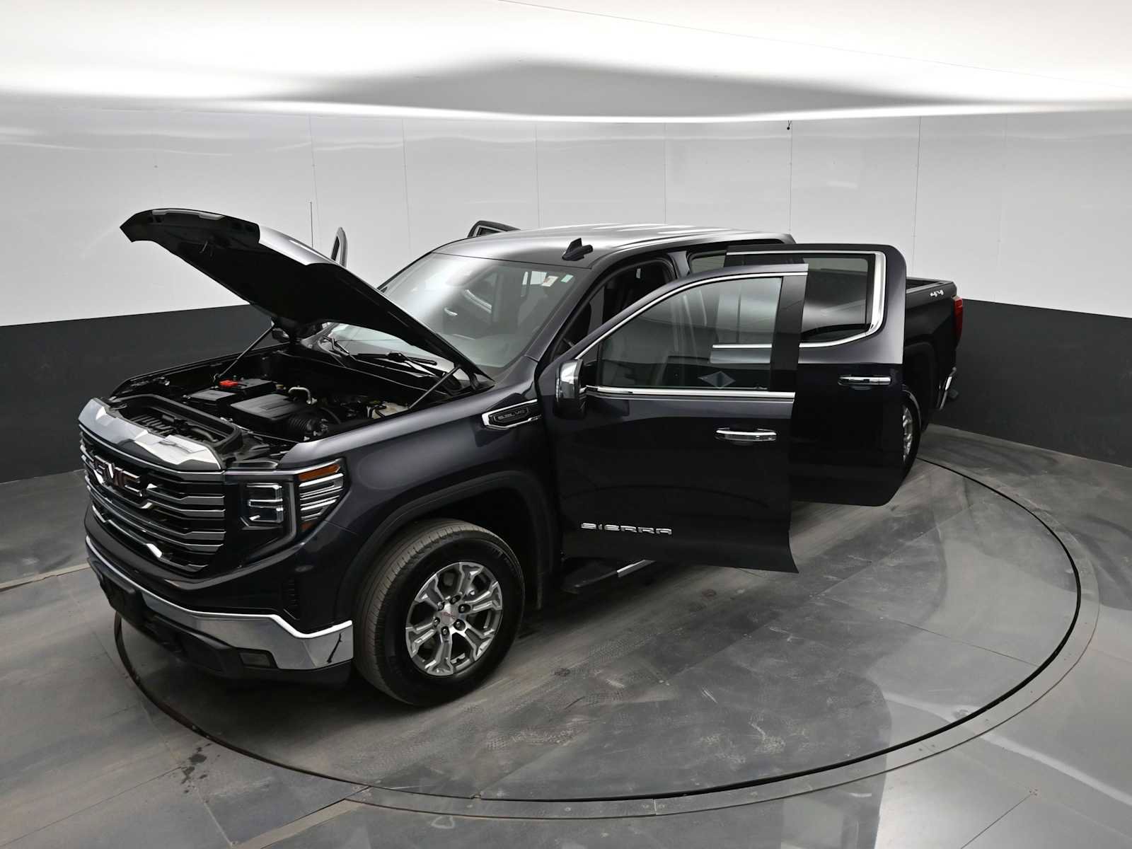 Used 2022 GMC Sierra 1500 SLT w/ SLT Convenience Package image 41