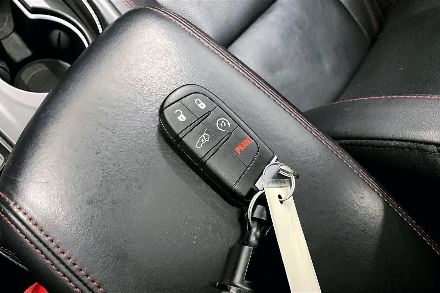 Used 2023 Dodge Durango R/T RWD image 15