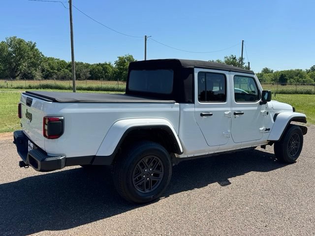 Used 2024 Jeep Gladiator Sport AWD/4WD image 6