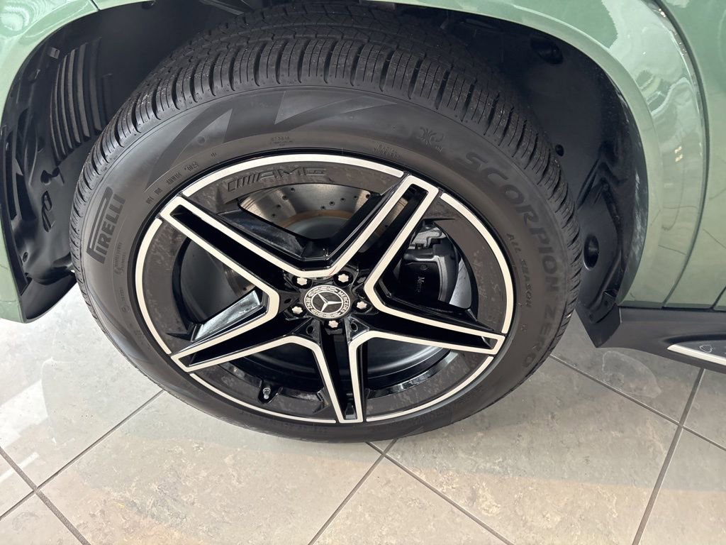 New 2026 Mercedes-Benz GLS 450 4MATIC image 7