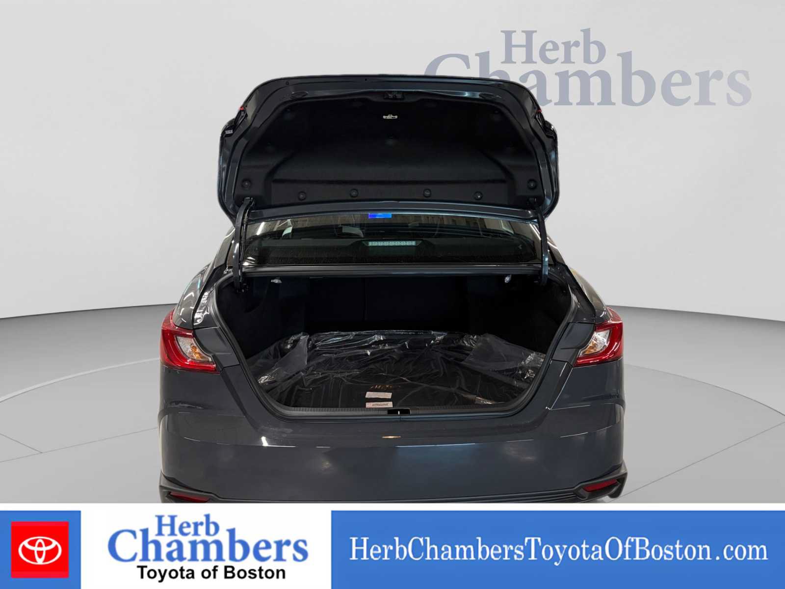 New 2026 Toyota Camry SE w/ Convenience Package AWD/4WD image 9