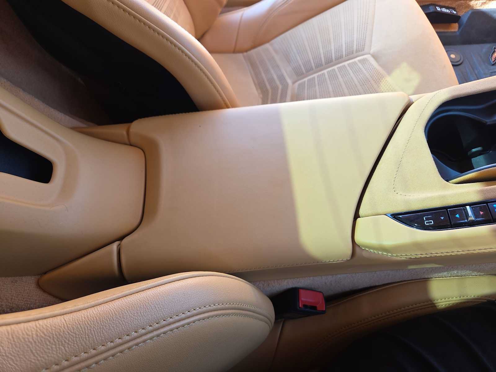 Used 2022 Chevrolet Corvette Stingray Premium Conv w/ Z51 Performance Package RWD image 20