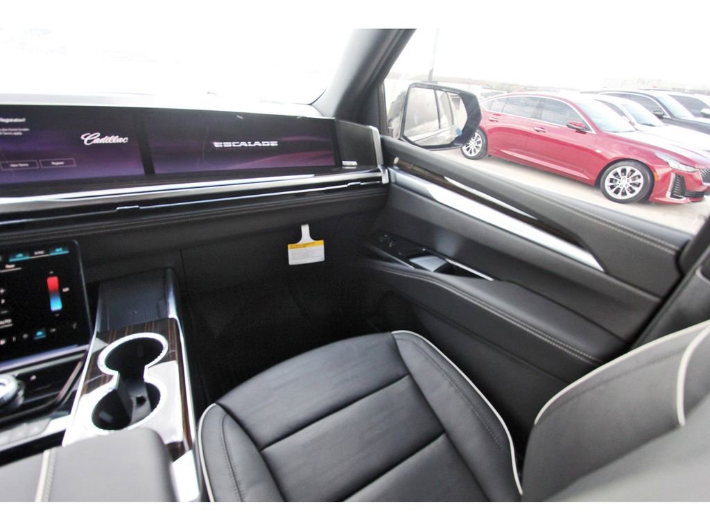 New 2026 Cadillac Escalade ESV Luxury image 10