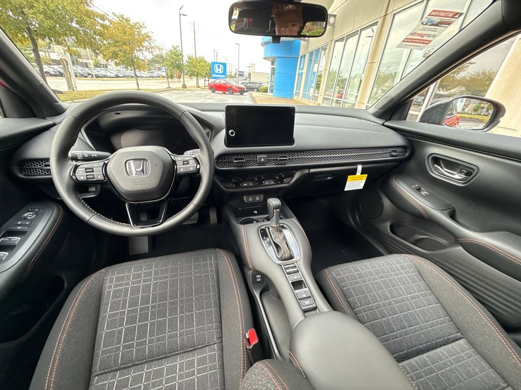 Certified 2026 Honda HR-V Sport image 6