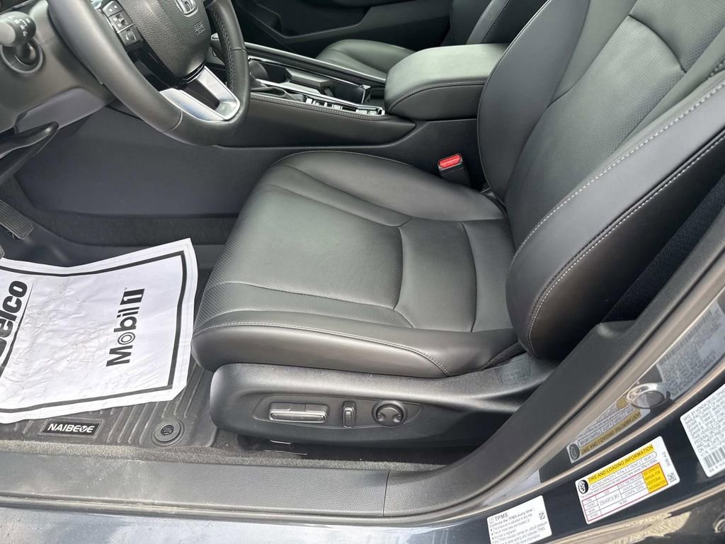 Used 2024 Honda Accord Touring image 10