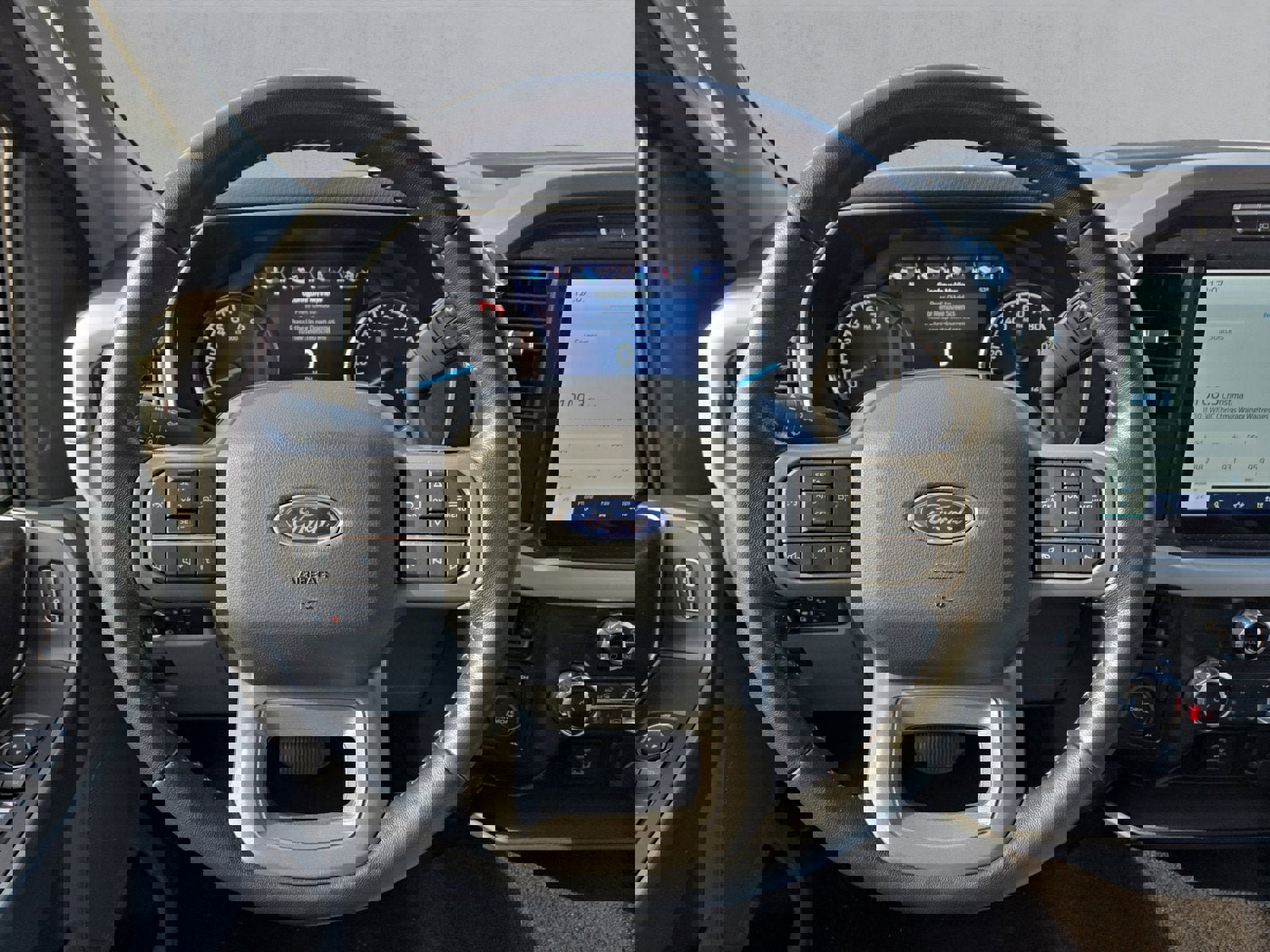 Certified 2022 Ford F150 XLT w/ Equipment Group 302A High image 13