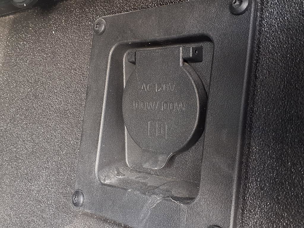 Certified 2025 Toyota Tacoma Limited image 27