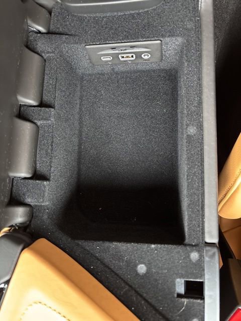 Used 2023 Chevrolet Corvette Stingray Premium Cpe w/ Z51 Performance Package RWD image 38