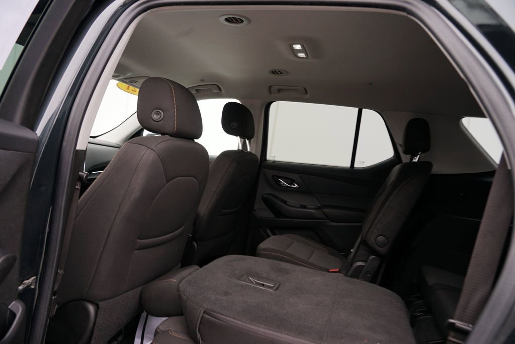 Used 2021 Chevrolet Traverse LT w/ LPO, Floor Liner Package image 18