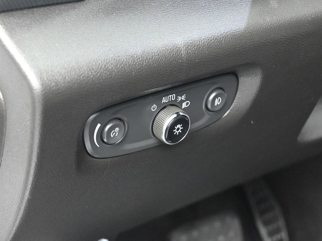 Used 2021 Chevrolet Traverse Premier w/ Redline Edition image 19