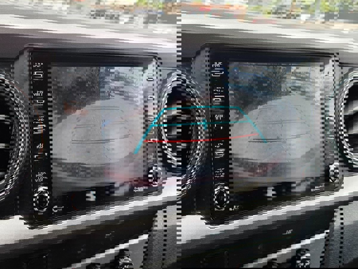 Used 2020 Toyota Tacoma SR5 image 41