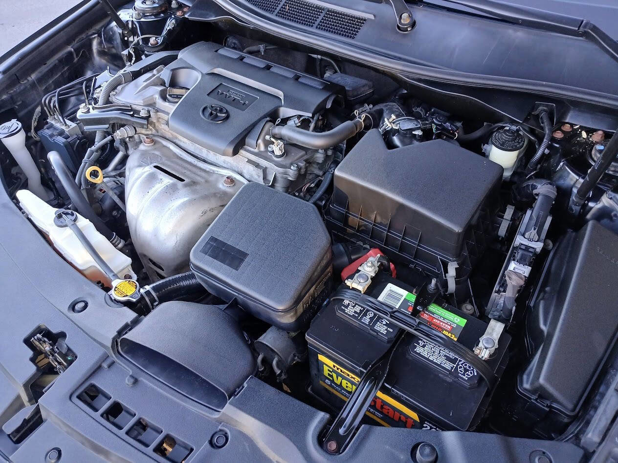 Used 2015 Toyota Camry SE FWD image 21