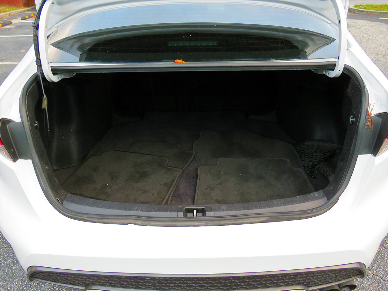 Used 2022 Toyota Corolla SE image 16