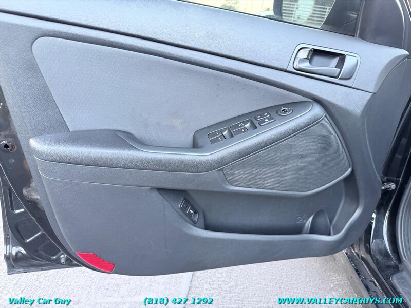 Used 2015 Kia Optima LX FWD image 23