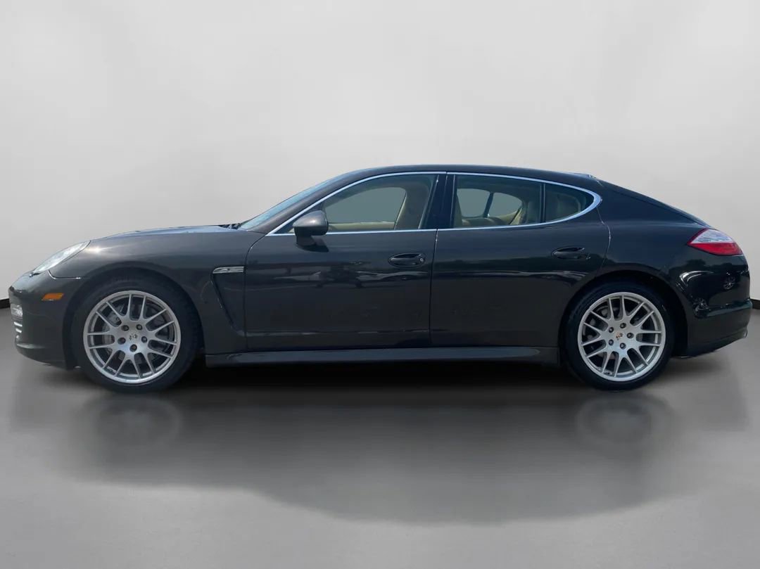 Used 2010 Porsche Panamera 4S image 5
