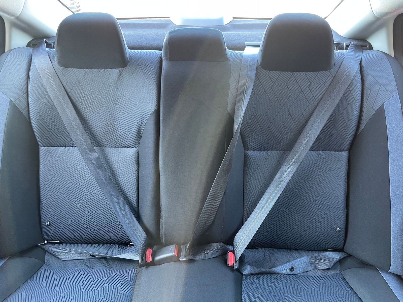 Used 2025 Nissan Versa SV image 37