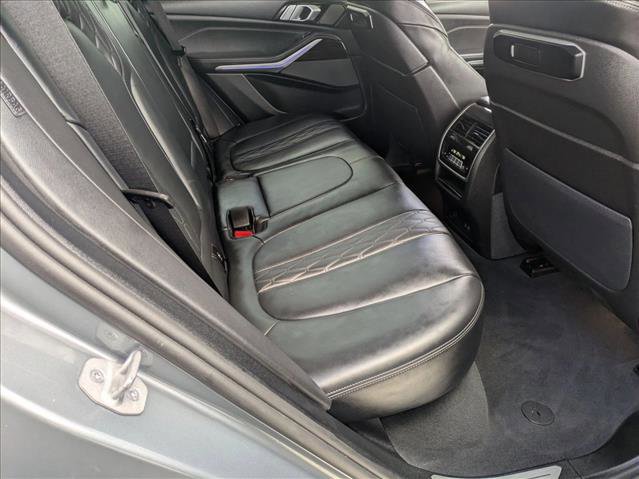 Used 2025 BMW X5 xDrive50e AWD/4WD image 18