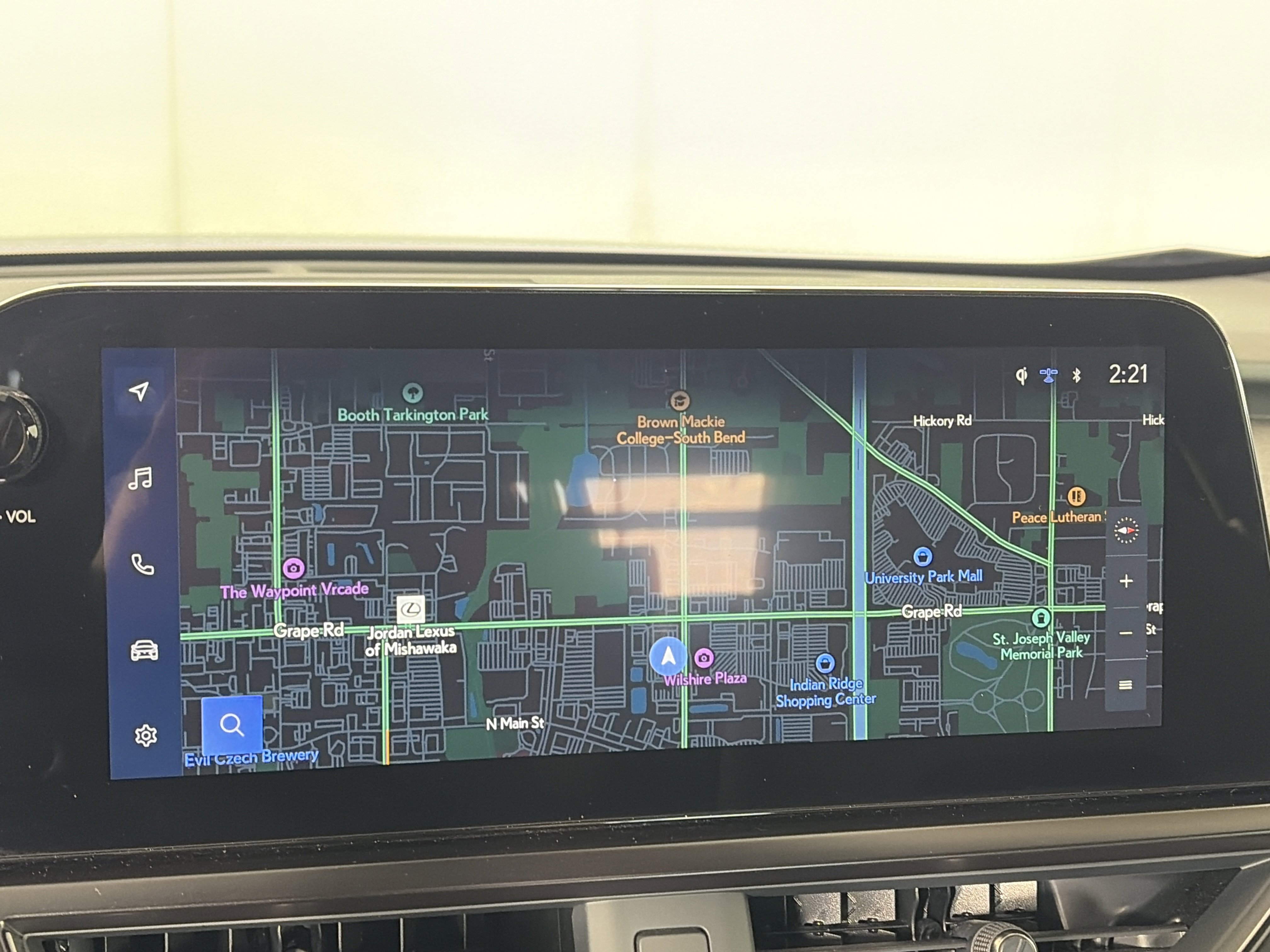 Used 2024 Lexus UX 250h AWD w/ Premium Package image 19