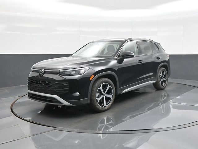New 2026 Volkswagen Tiguan SE FWD image 3