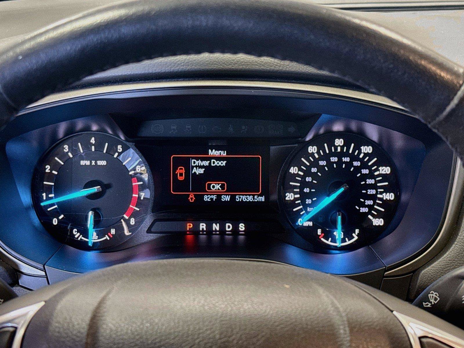 Used 2015 Ford Fusion SE w/ Equipment Group 202A FWD image 12