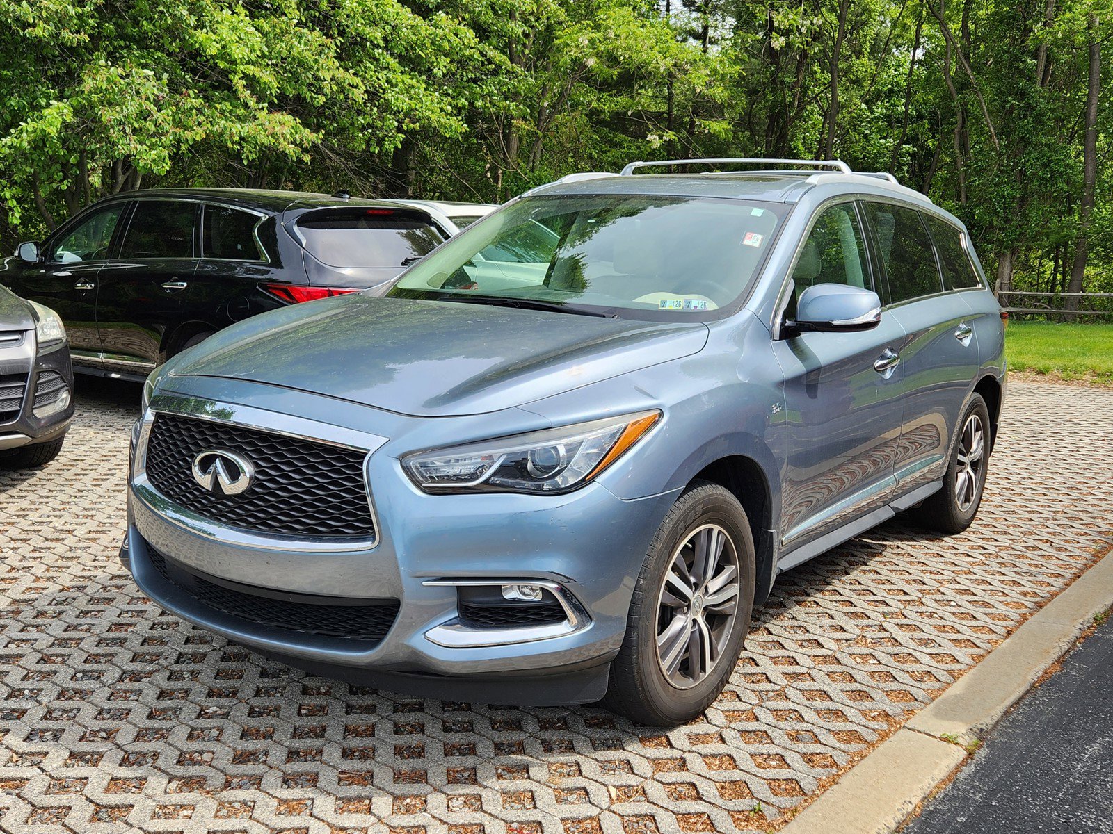 Used 2018 INFINITI QX60 Luxe w/ Premium Package AWD/4WD image 1