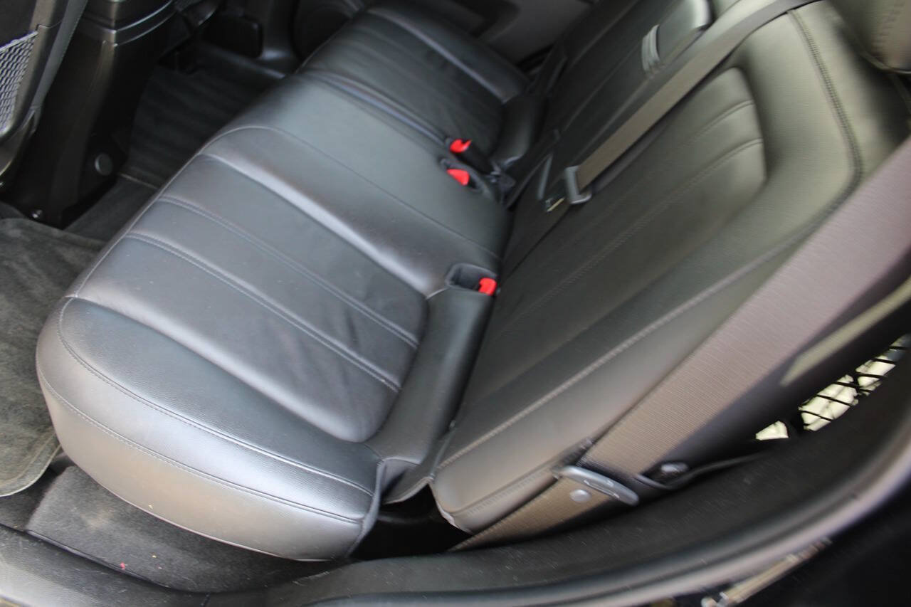 Used 2014 Chevrolet Captiva Sport LTZ FWD image 28