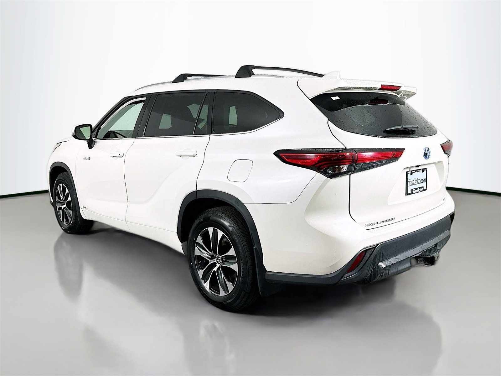 Certified 2021 Toyota Highlander XLE image 5