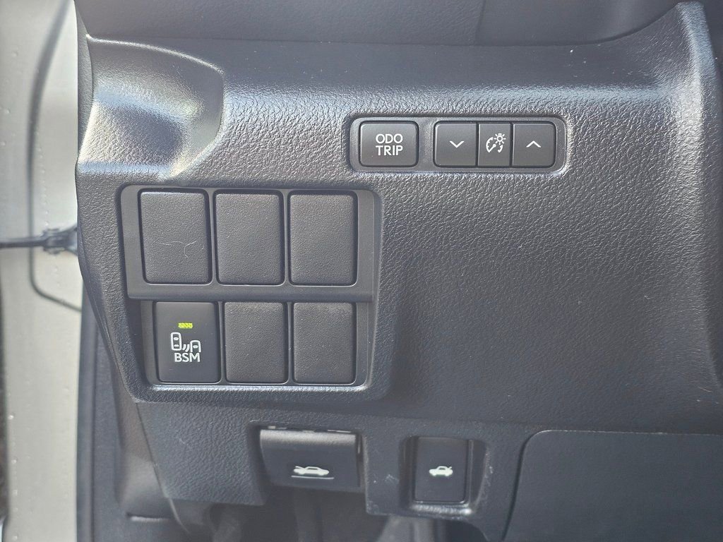 Used 2015 Lexus IS 250 AWD w/ Navigation System Package image 34