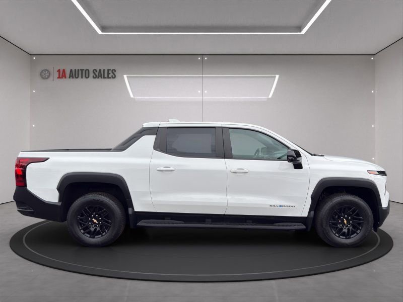 Used 2024 Chevrolet Silverado EV W/T image 6