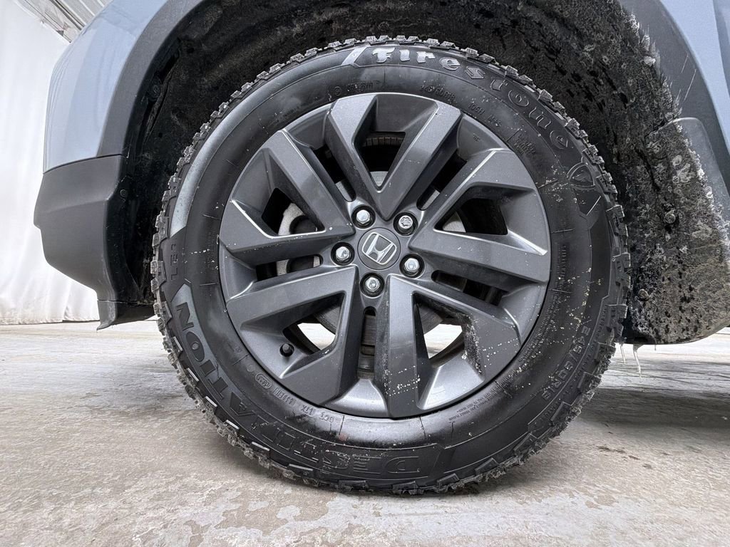 Used 2023 Honda Ridgeline Sport image 14