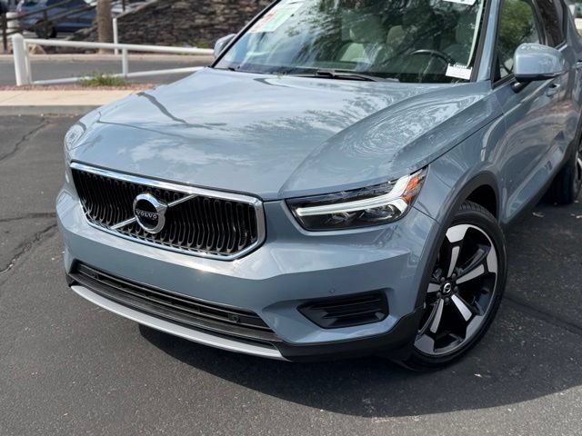 Used 2020 Volvo XC40 T5 Momentum AWD/4WD image 2