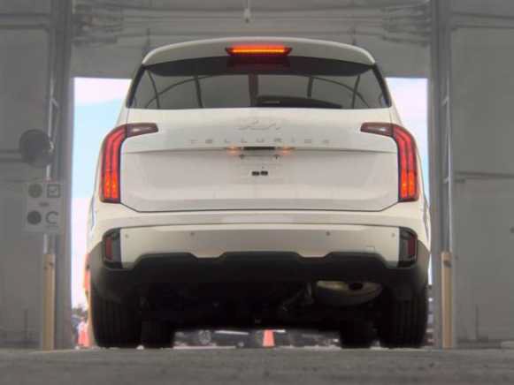 Used 2024 Kia Telluride LX FWD image 14